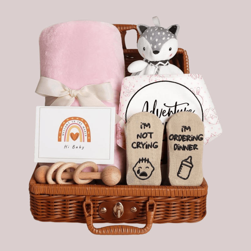 Coffret naissance panier en rotin | 7 pièces - Petitsbeautes