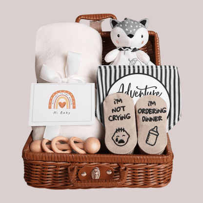 Coffret naissance panier en rotin | 7 pièces - Petitsbeautes