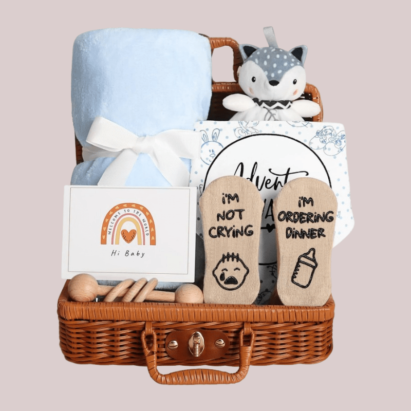 Coffret naissance panier en rotin | 7 pièces - Petitsbeautes